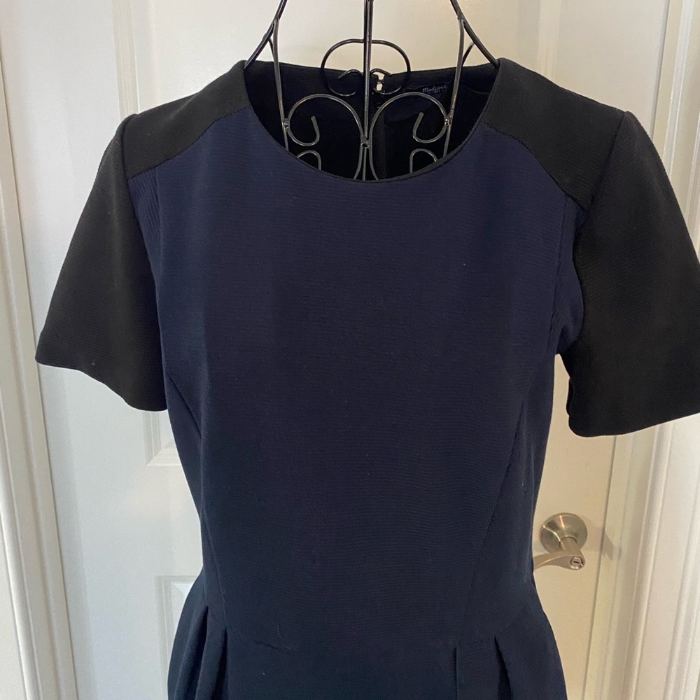 Madewell Ribbed Black and Navy Blue Dress in Size 4 - Picture 2 of 7